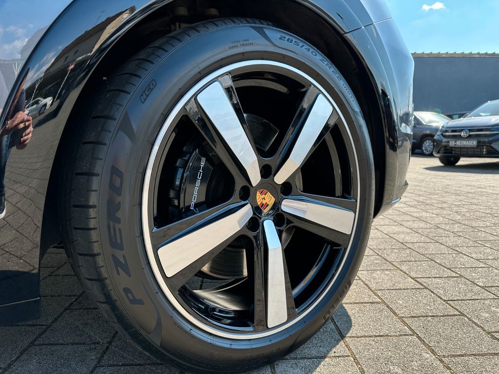 Porsche Cayenne 2024