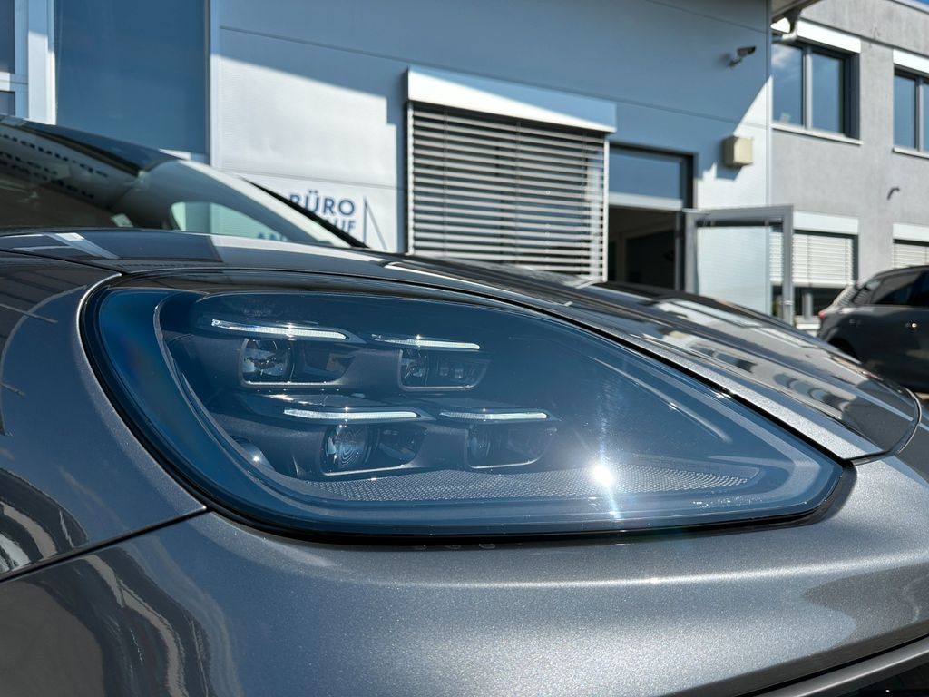 Porsche Cayenne 2024