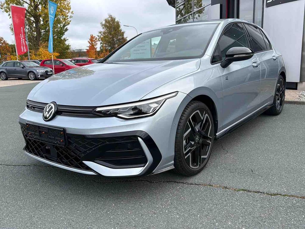 Volkswagen Golf 2025
