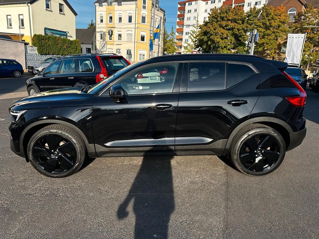 Volvo XC40 2025