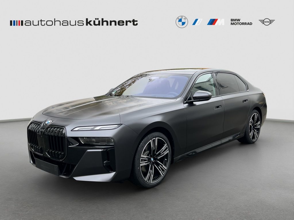 BMW 740 2025