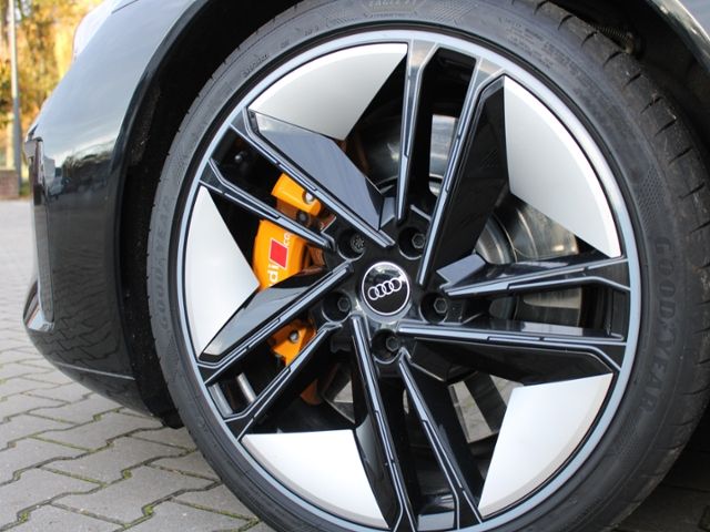 Audi RS e-tron GT 2023