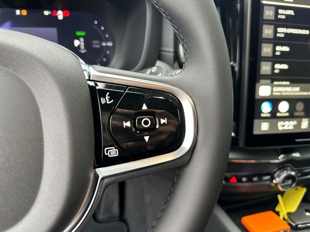 Volvo XC60 2025