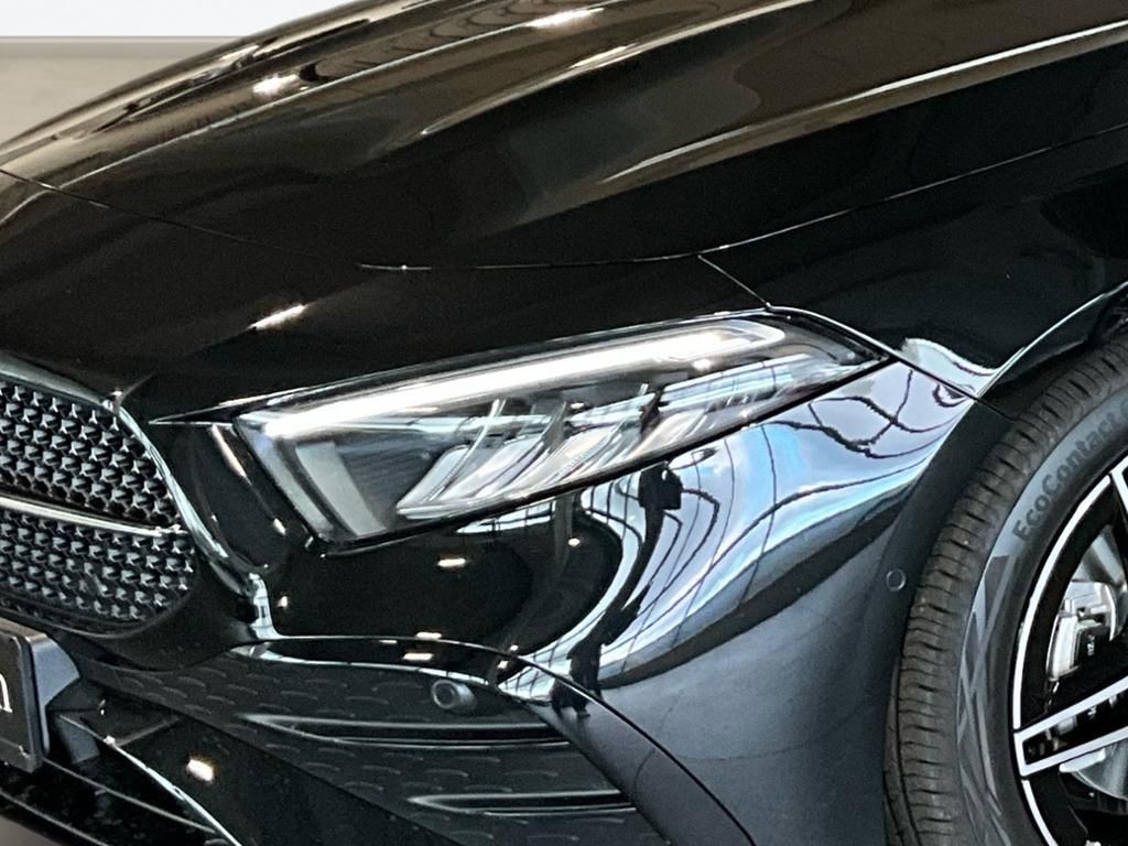 Mercedes-Benz A 180 2025