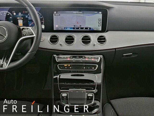 Mercedes-Benz E 300 2023