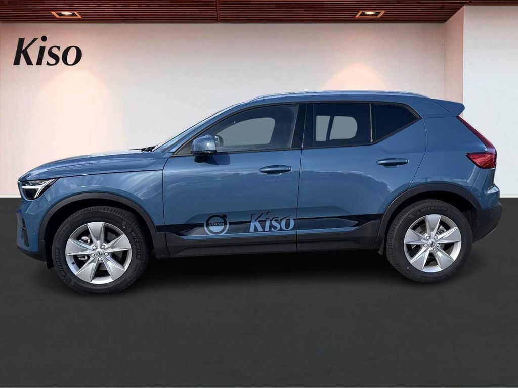 Volvo XC40 2025