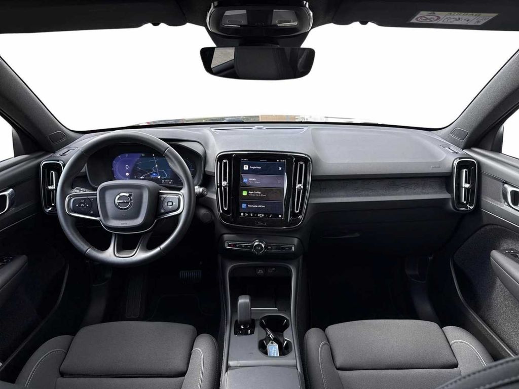 Volvo XC40 2024