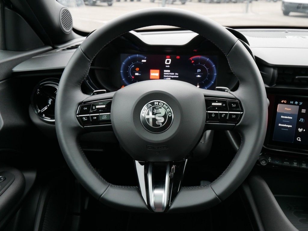 Alfa Romeo Junior 2025