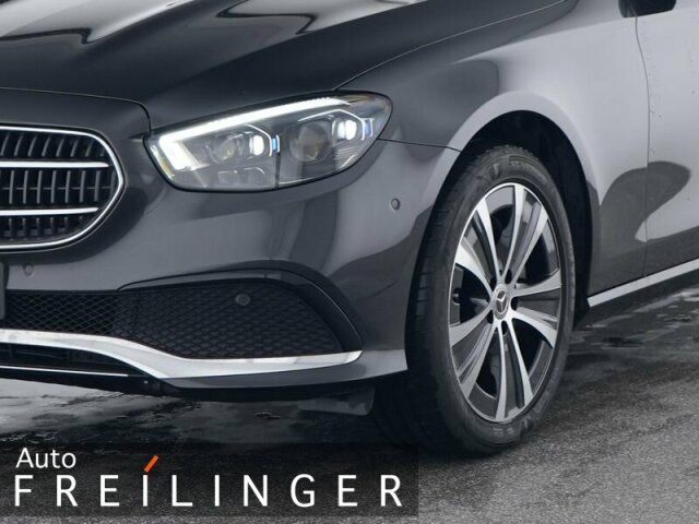 Mercedes-Benz E 300 2023