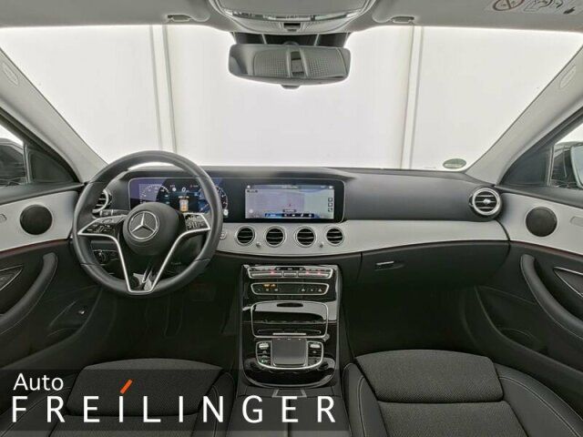 Mercedes-Benz E 300 2023