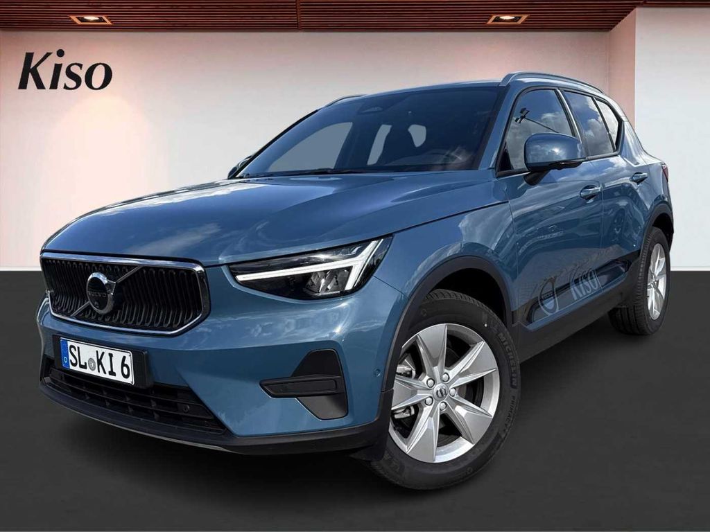 Volvo XC40 2025