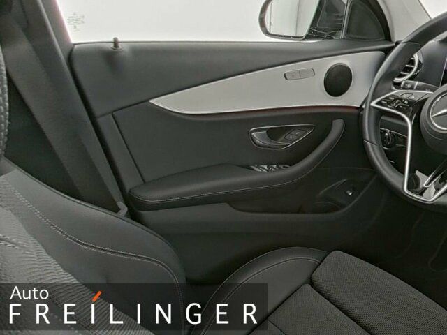 Mercedes-Benz E 300 2023