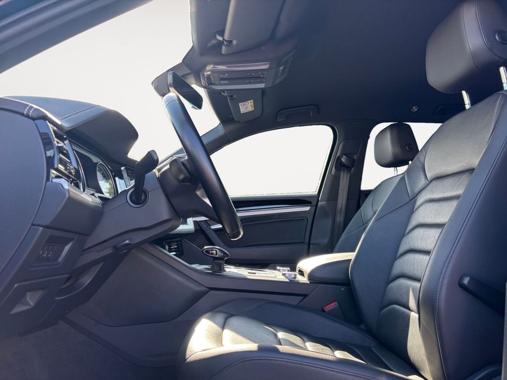 Volkswagen Touareg 2021