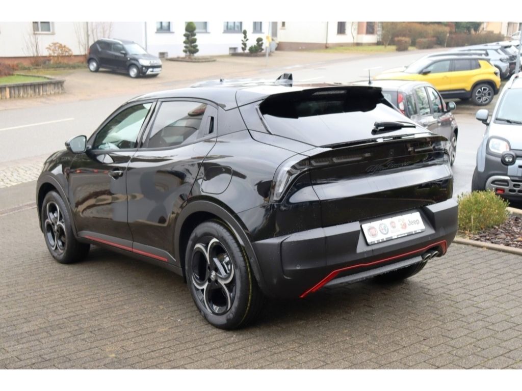 Alfa Romeo Junior 2025