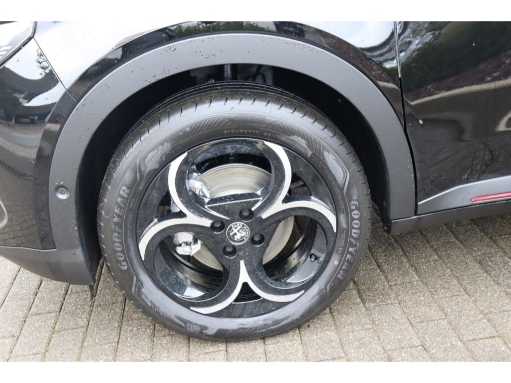 Alfa Romeo Junior 2025