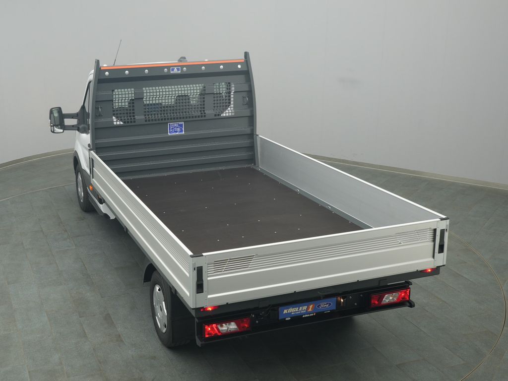 Ford Transit 2025