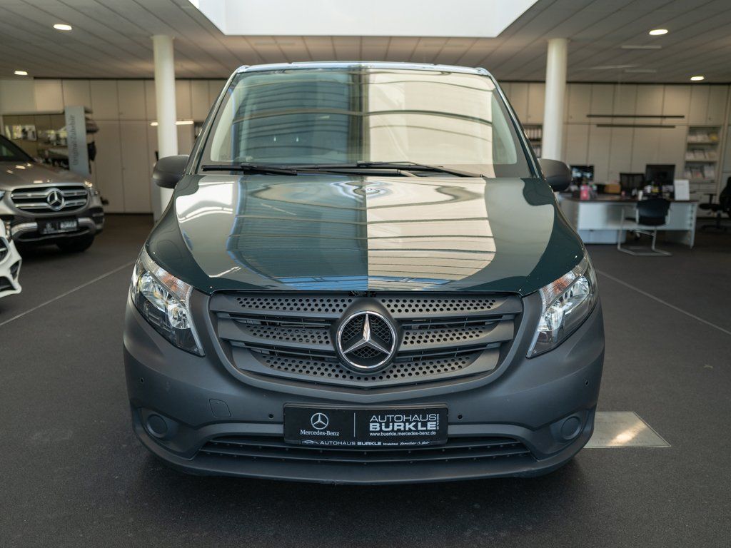 Mercedes-Benz 2019