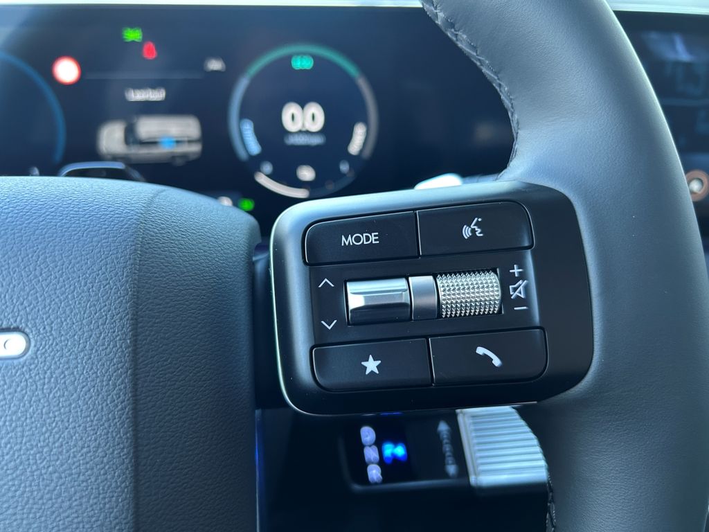 Hyundai SANTA FE 2025