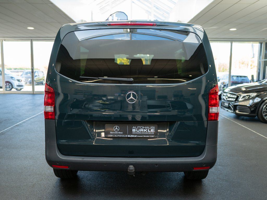 Mercedes-Benz 2019