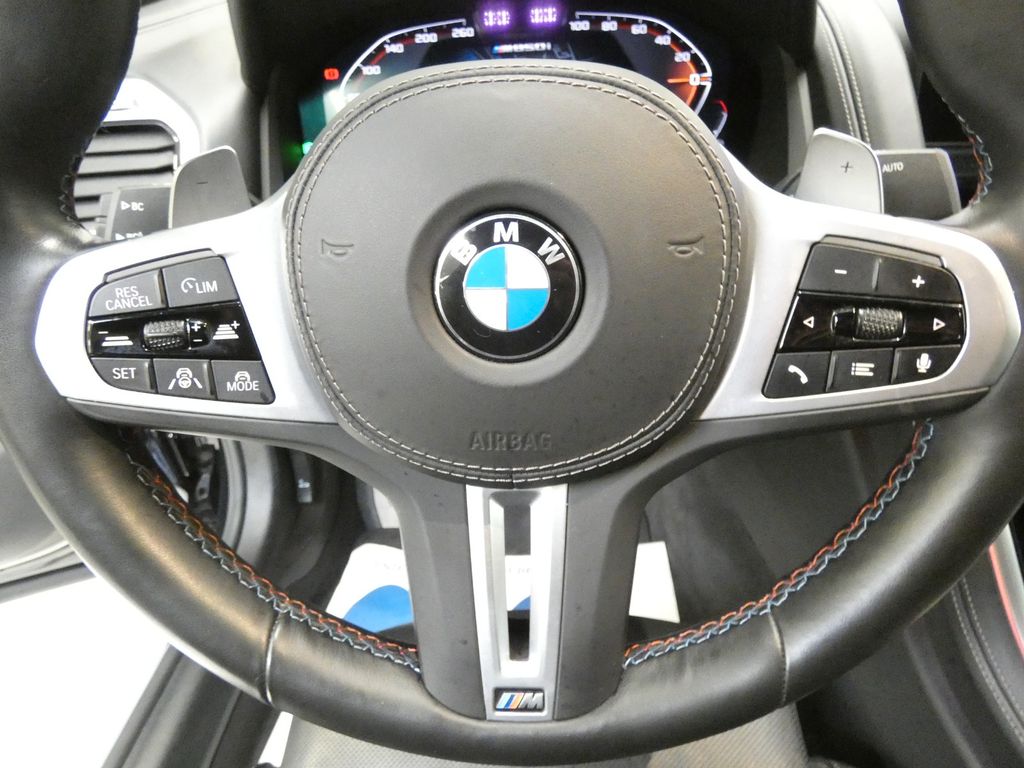 BMW M850 2022