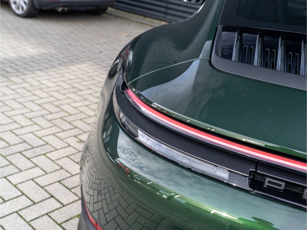 Porsche 992