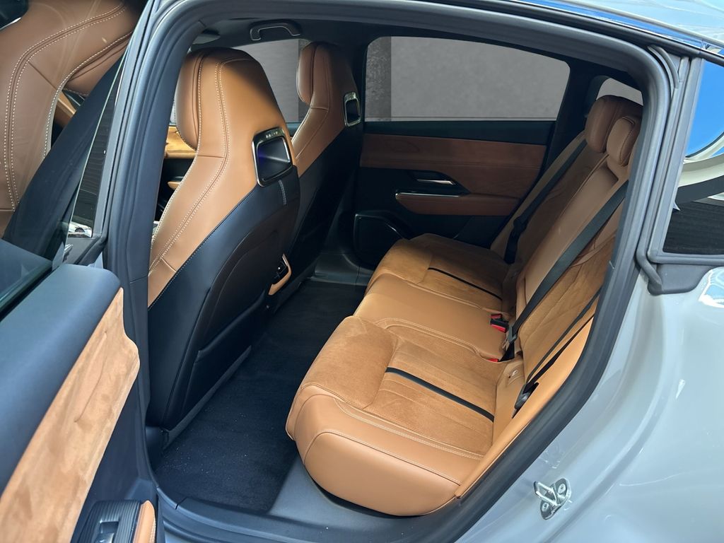 Mazda 6e