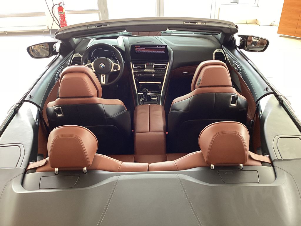 BMW M850 2022