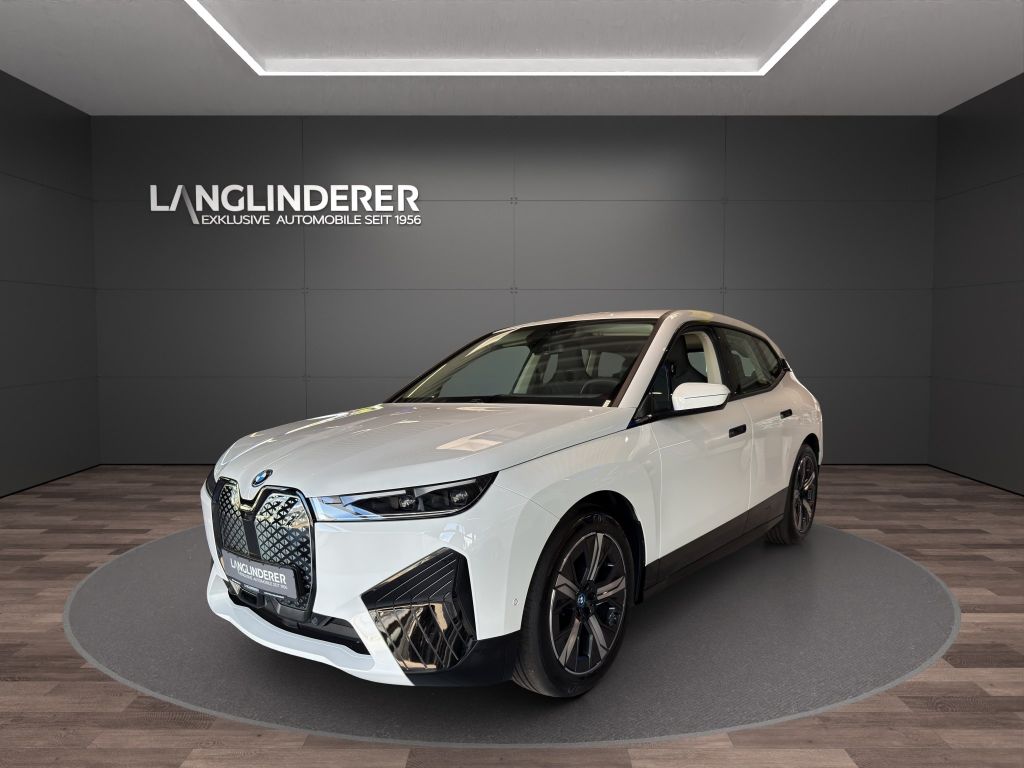 BMW iX 2025