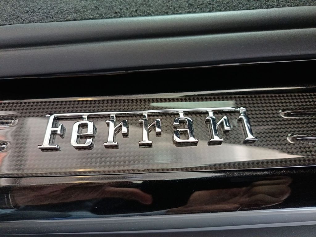 Ferrari 296 GTB 2025