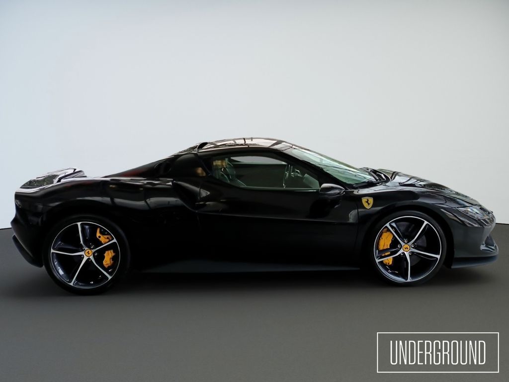 Ferrari 296 GTB 2025