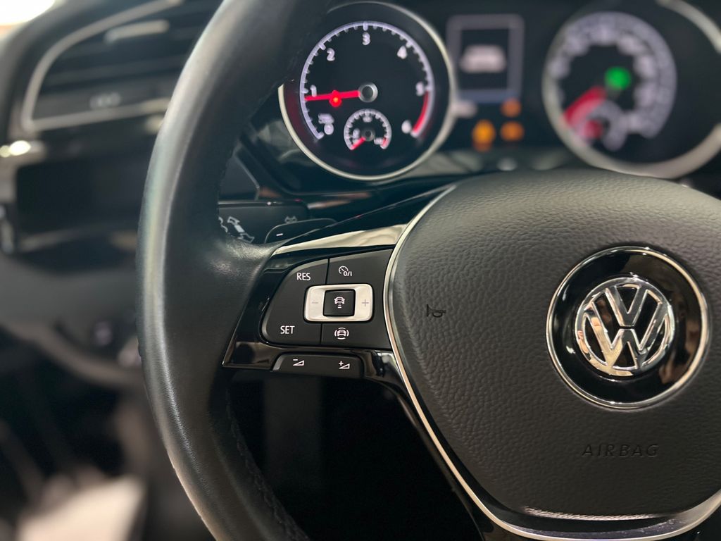 Volkswagen Touran 2021