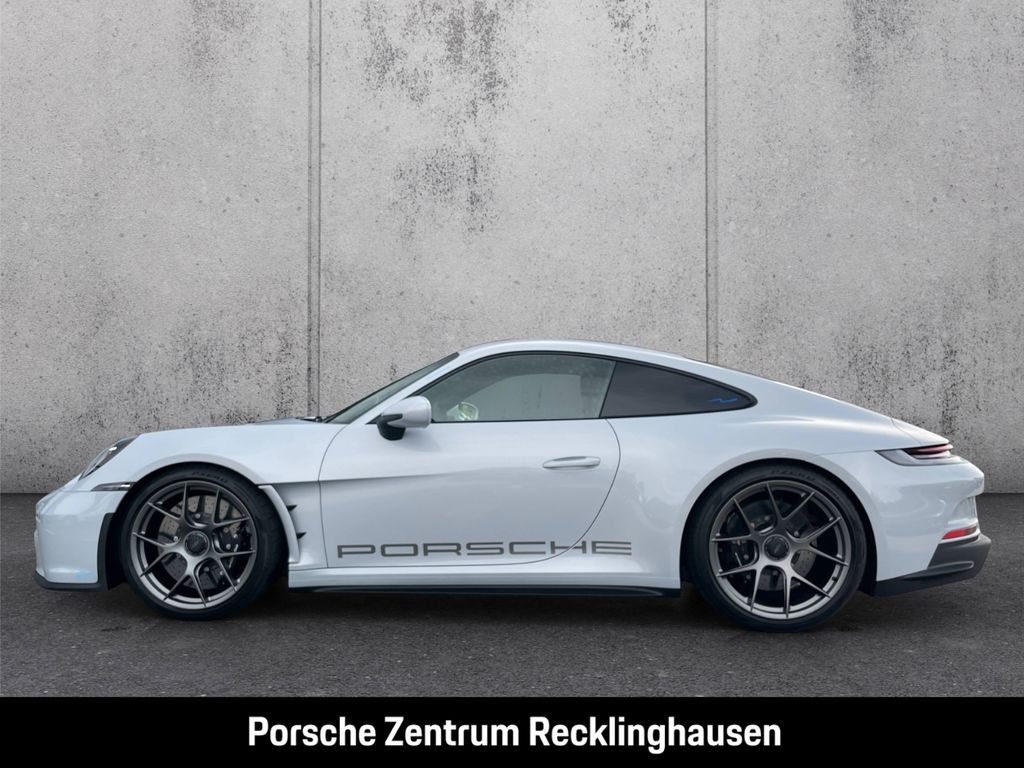 Porsche 992 2025