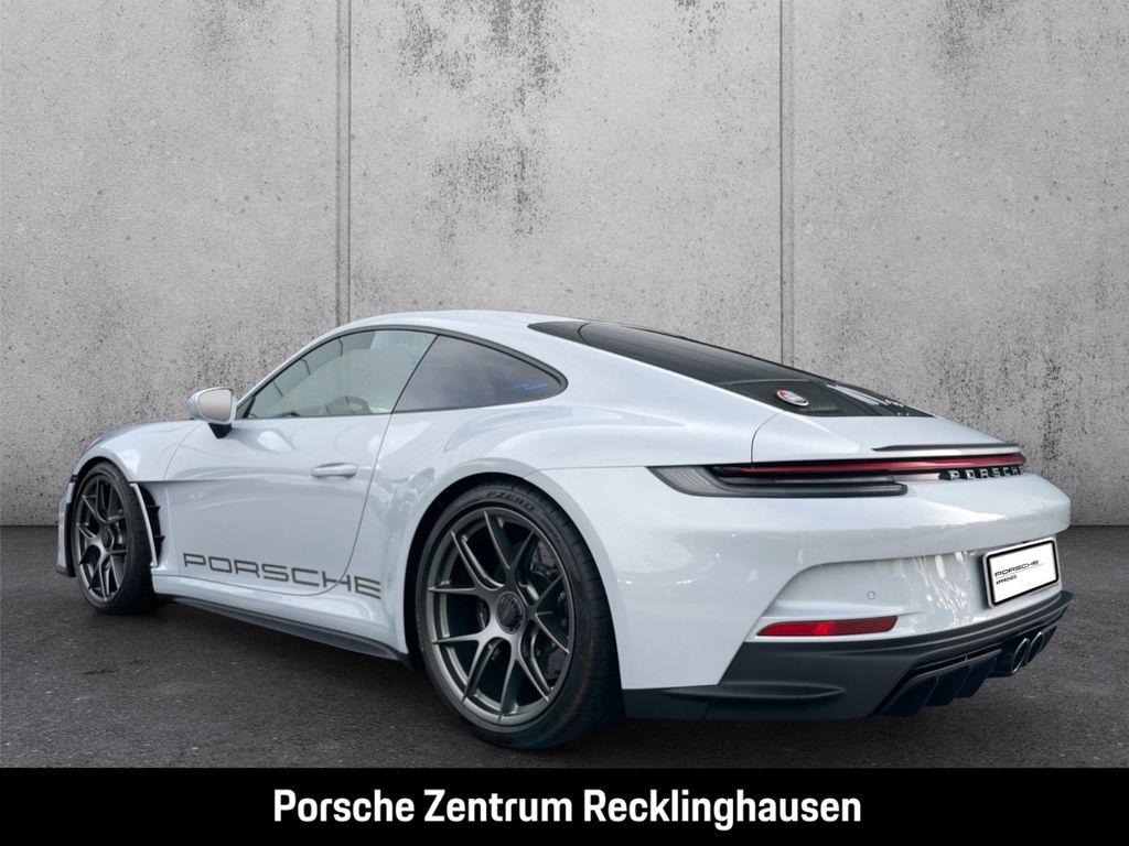 Porsche 992 2025