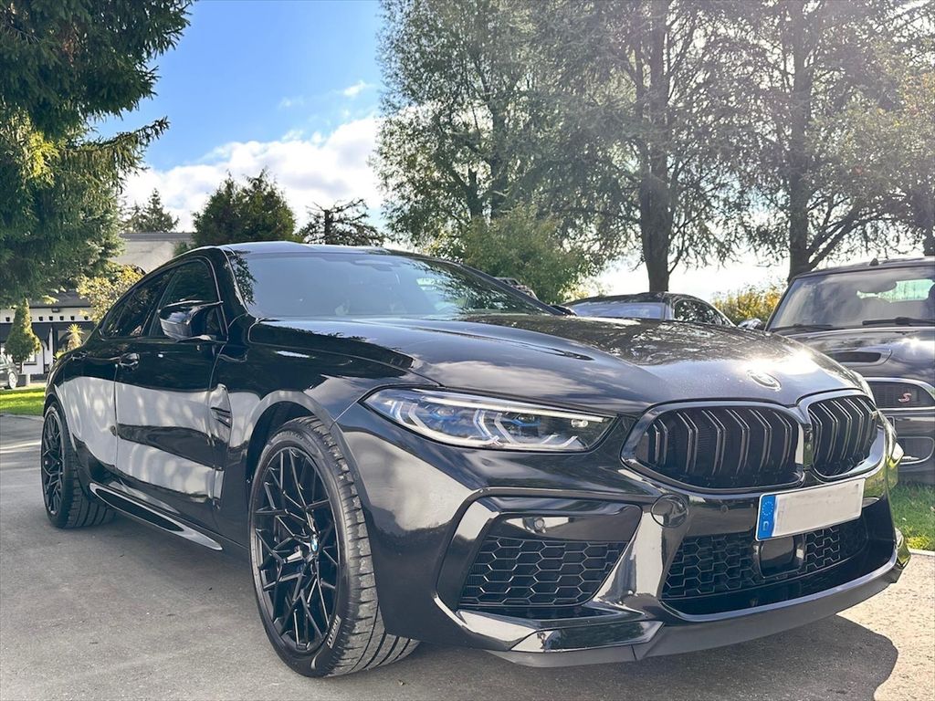 BMW M8 2023