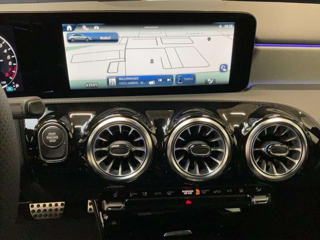 Mercedes-Benz A 250 2025