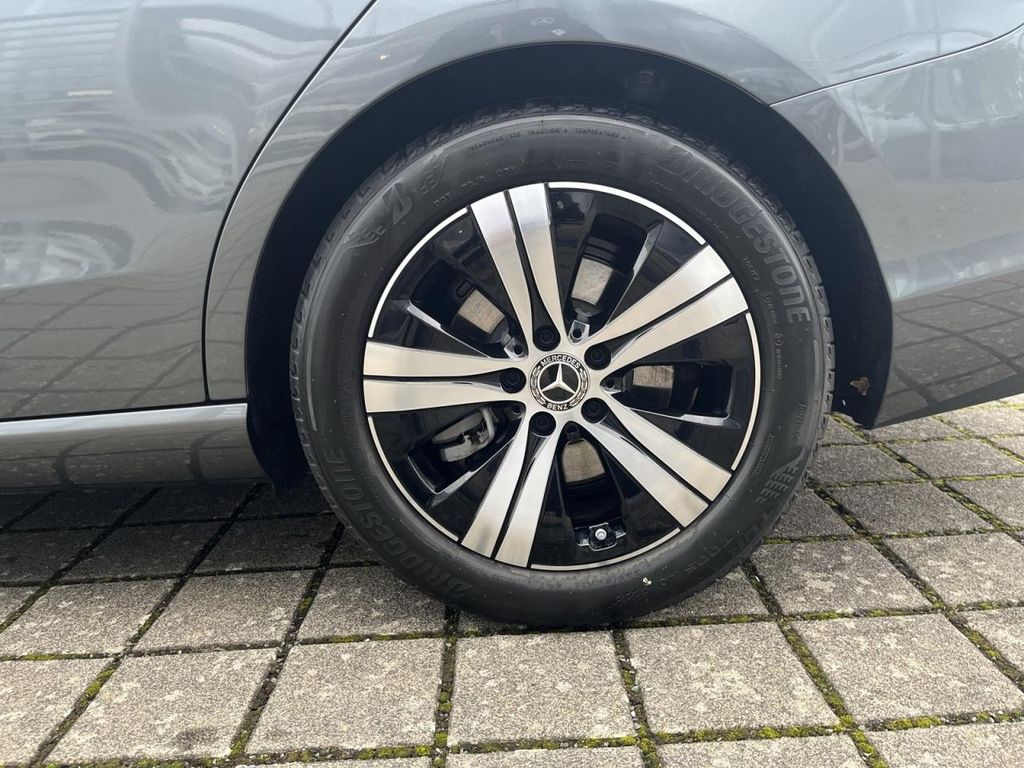 Mercedes-Benz C 220 2024