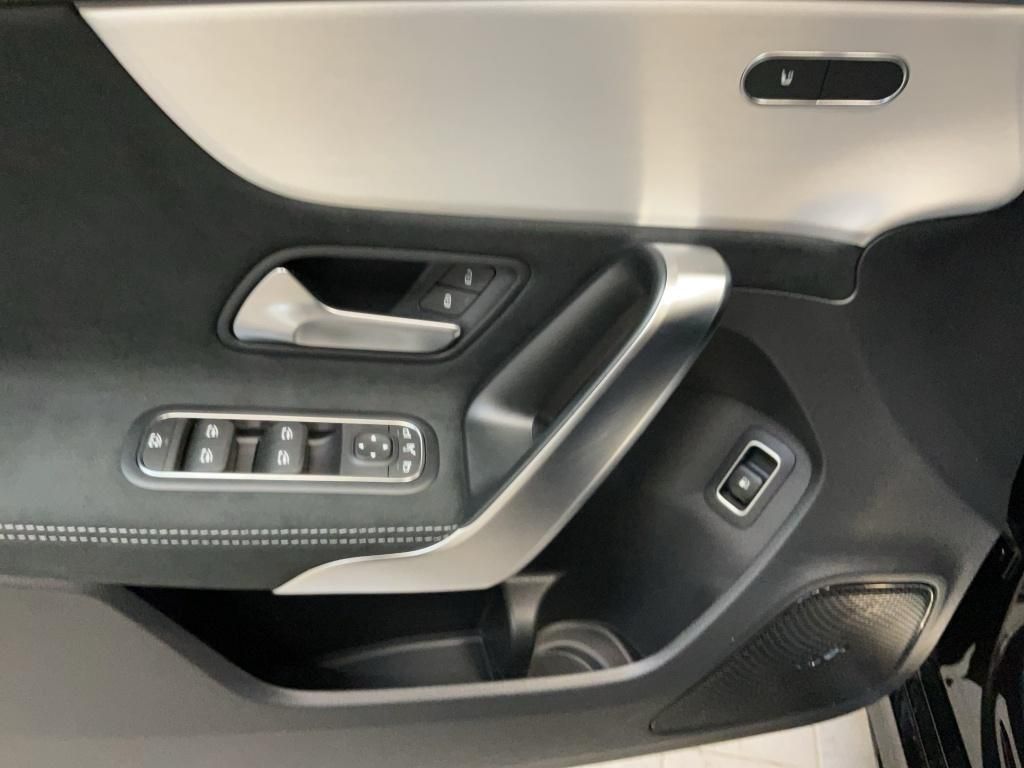 Mercedes-Benz A 250 2025