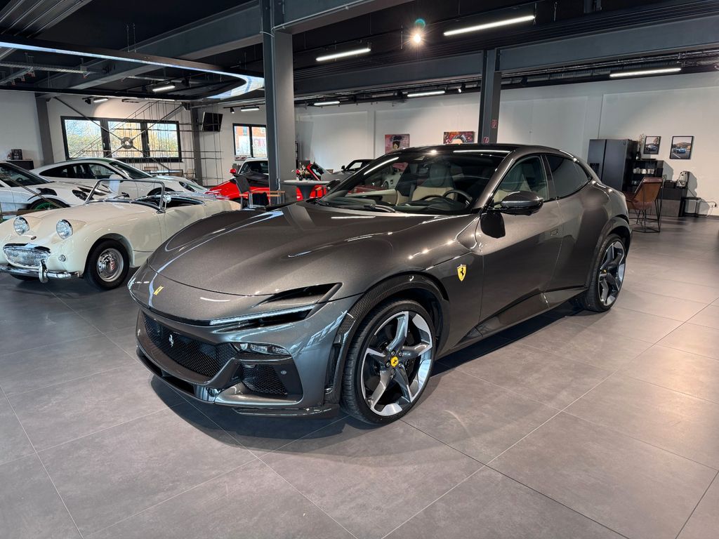 Ferrari Purosangue 2024
