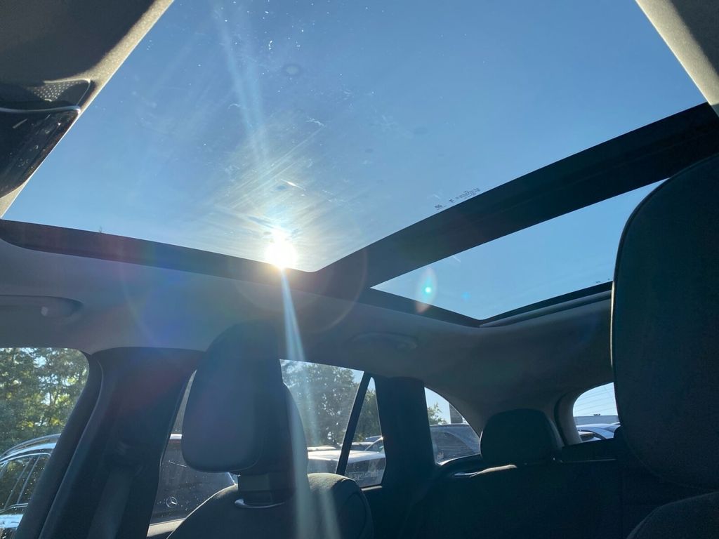 Mercedes-Benz GLC 300 2025