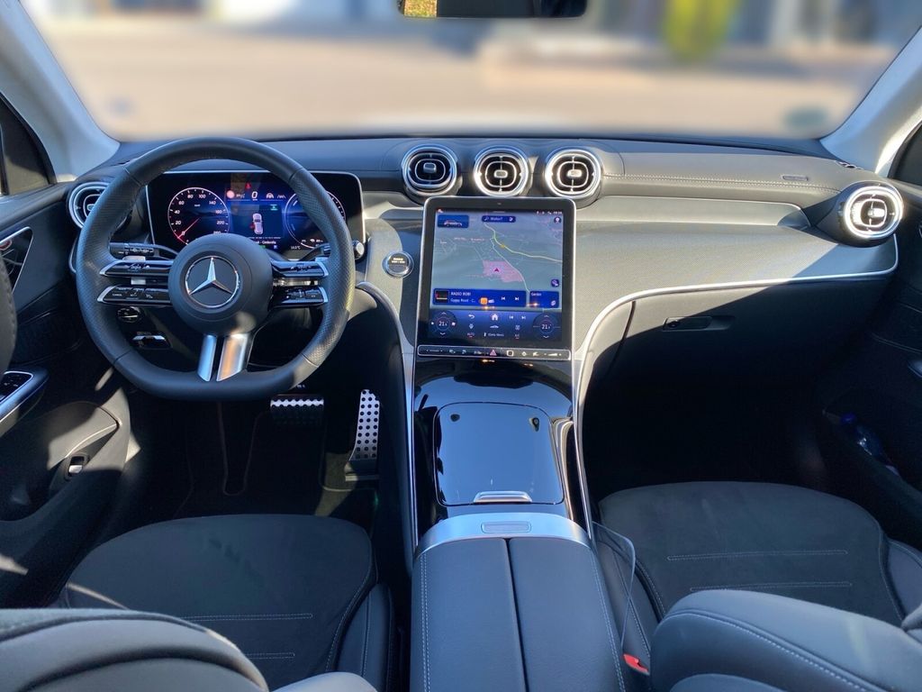 Mercedes-Benz GLC 300 2025