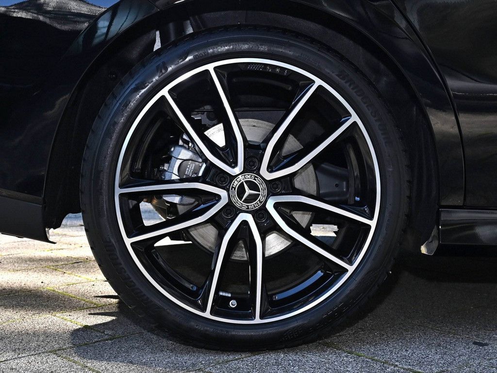 Mercedes-Benz CLA 200 Shooting Brake 2025