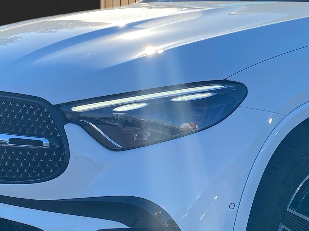Mercedes-Benz GLC 300 2025
