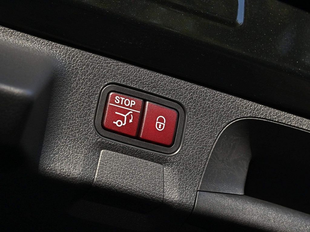 Mercedes-Benz CLA 200 Shooting Brake 2025