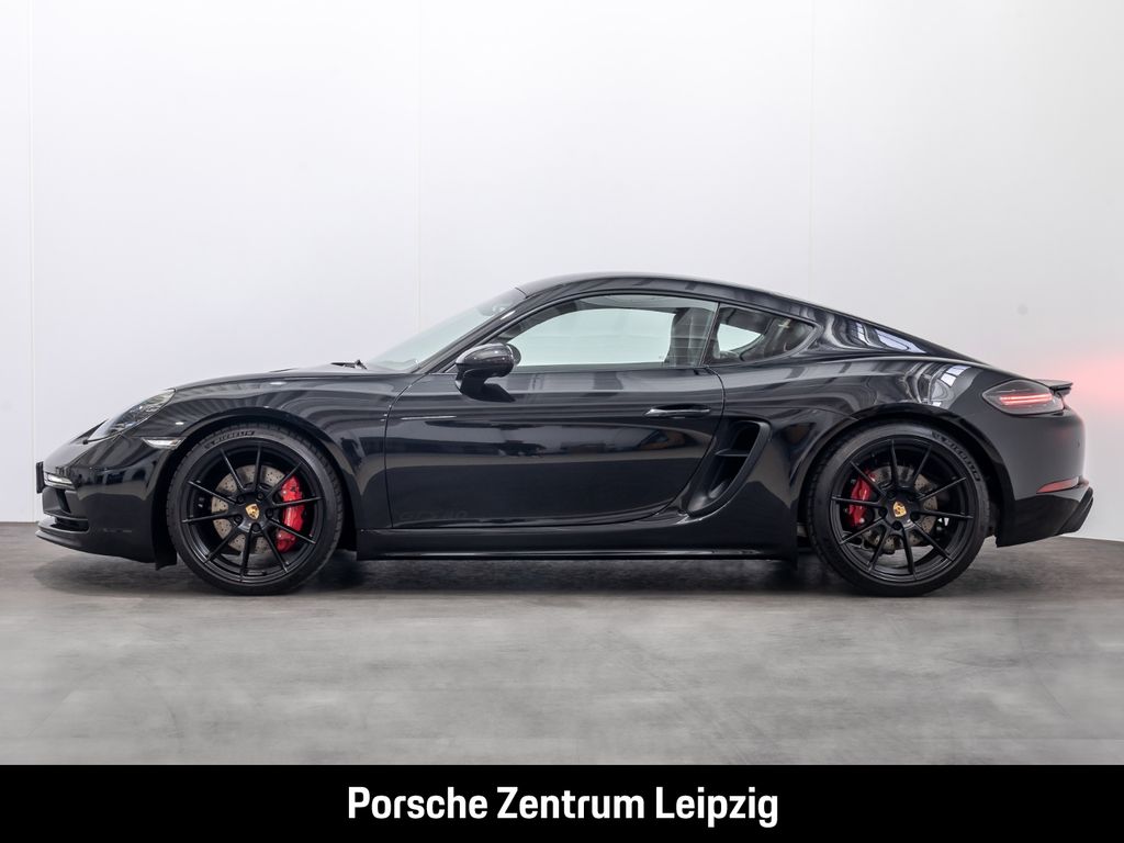 Porsche Cayman 2024