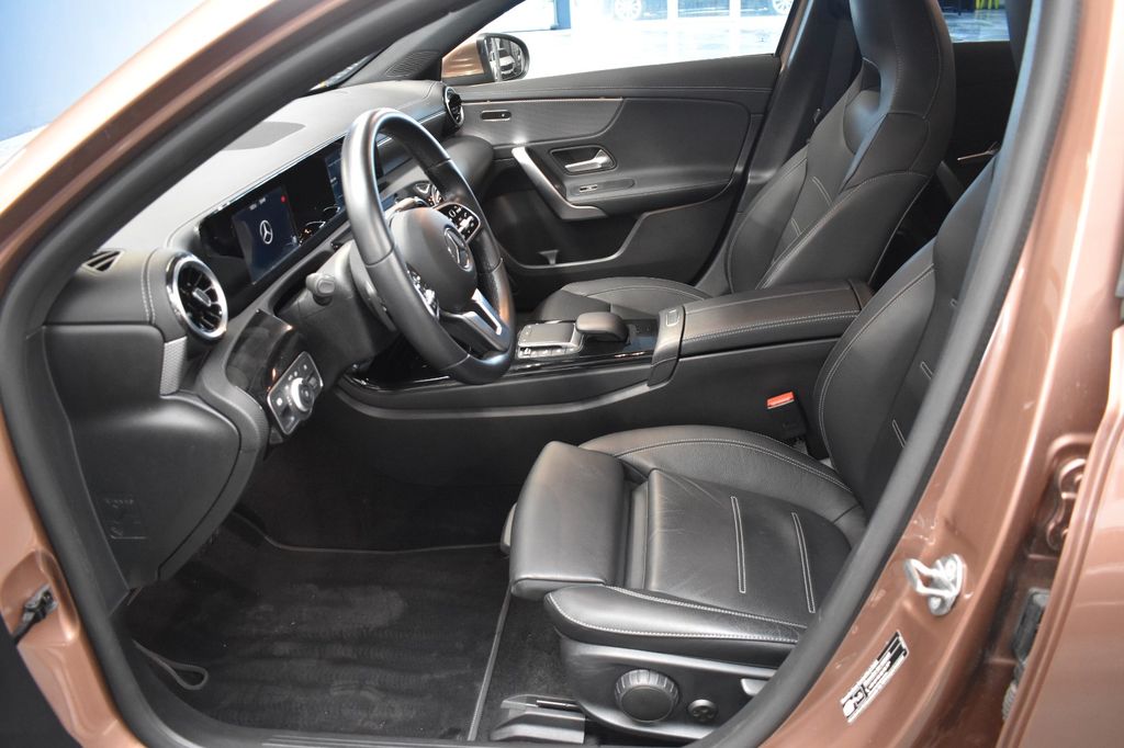 Mercedes-Benz A 220 2022