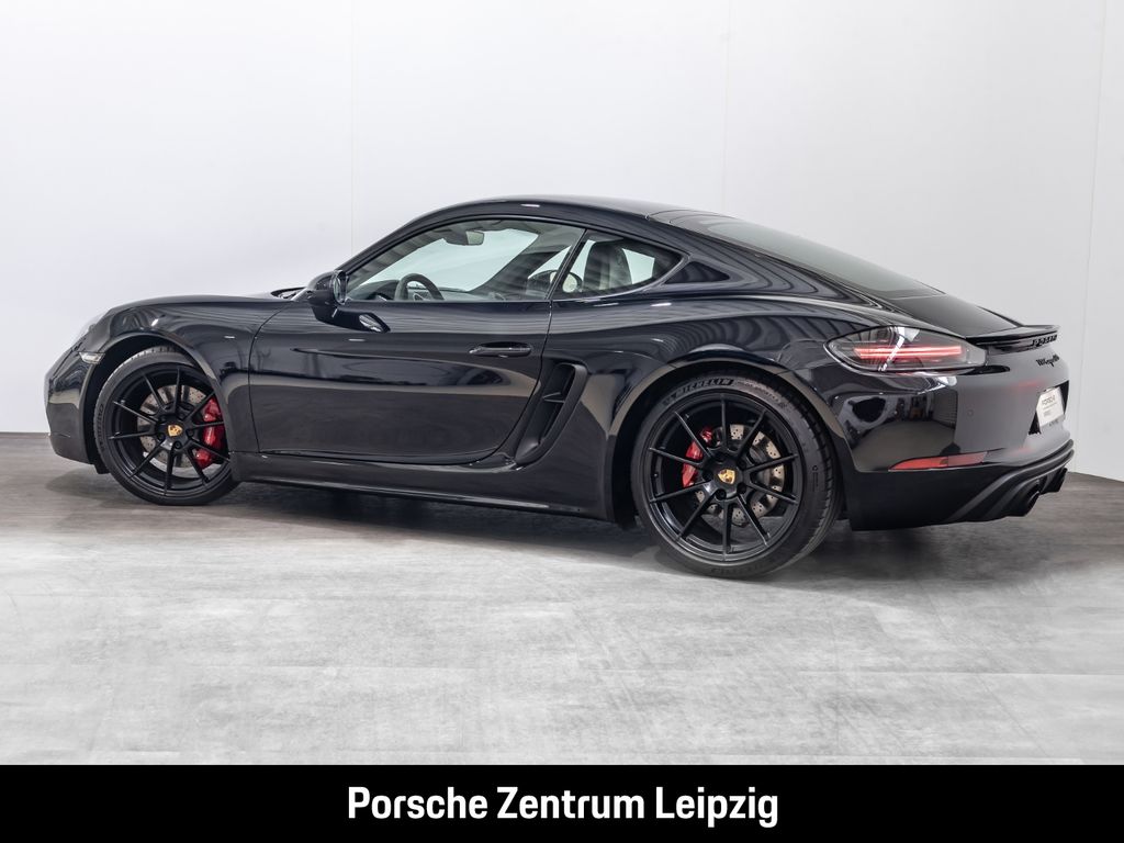 Porsche Cayman 2024
