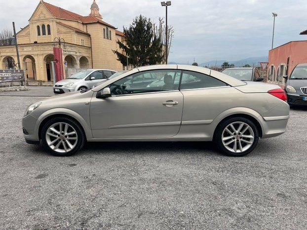 Opel Astra 2007