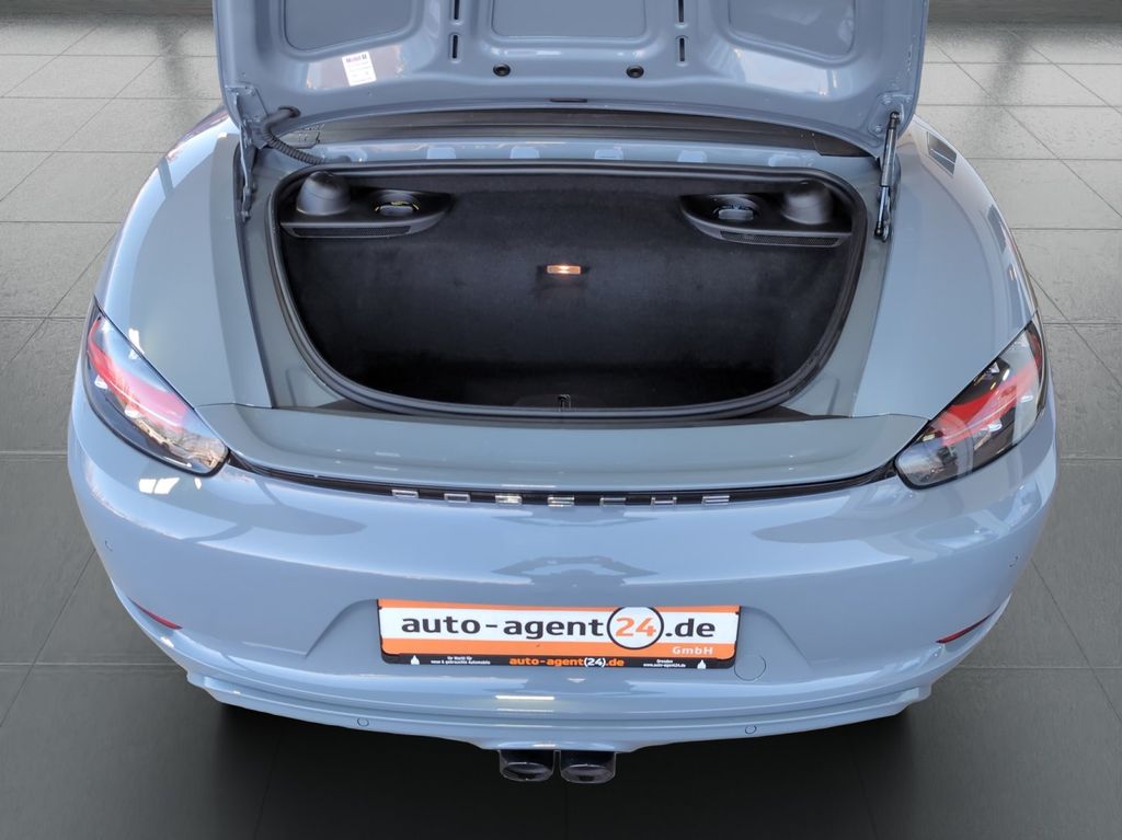 Porsche Boxster 2024