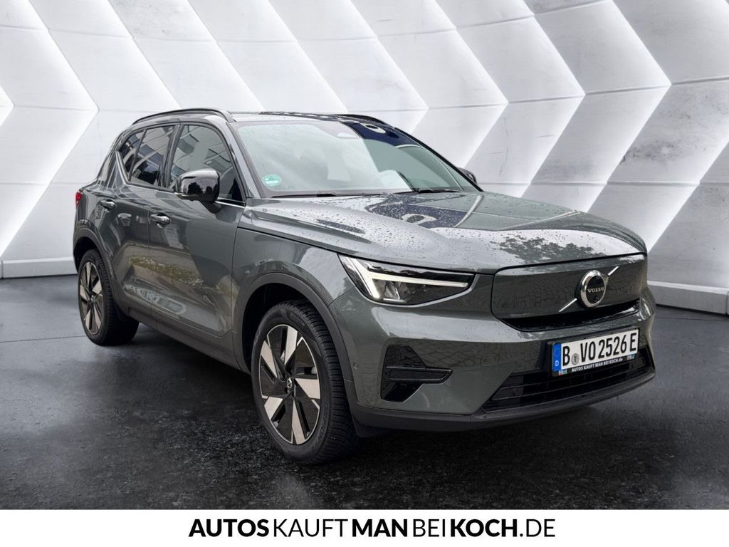 Volvo XC40 2025