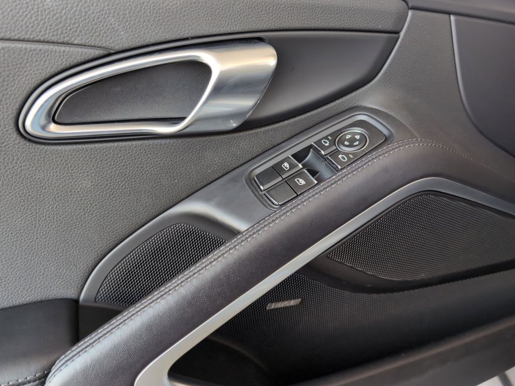 Porsche Boxster 2024